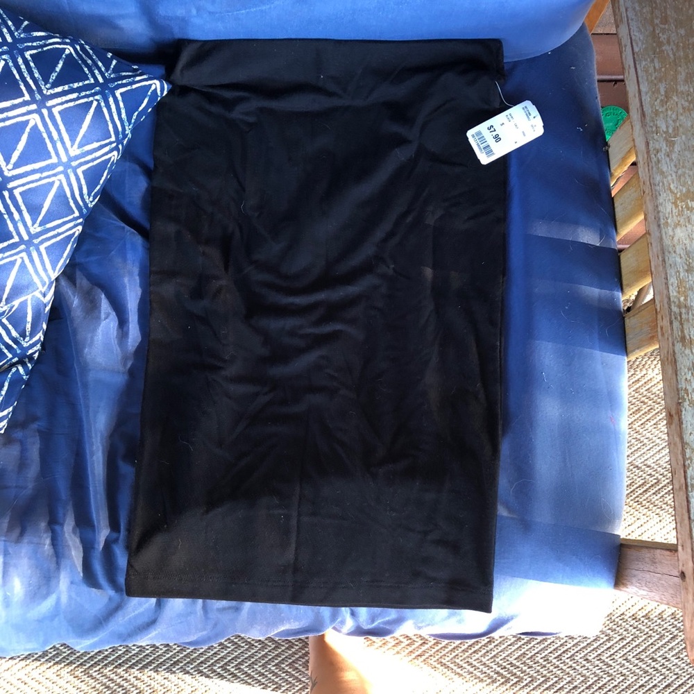 Black pencil skirt